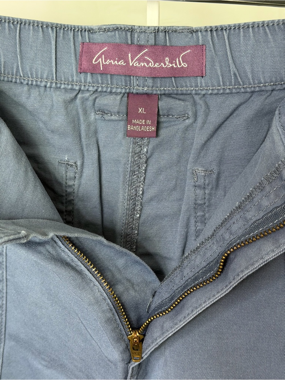 Gloria Vanderbilt Blue Utility Roll Cuff Shorts XL NWT - Picture 3 of 6